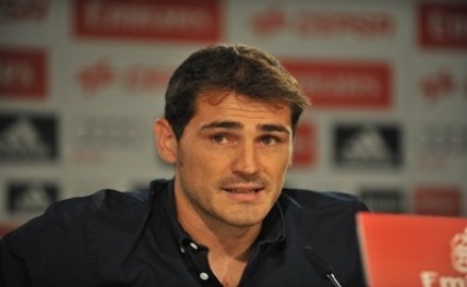 Iker Casillas20151014180307_l